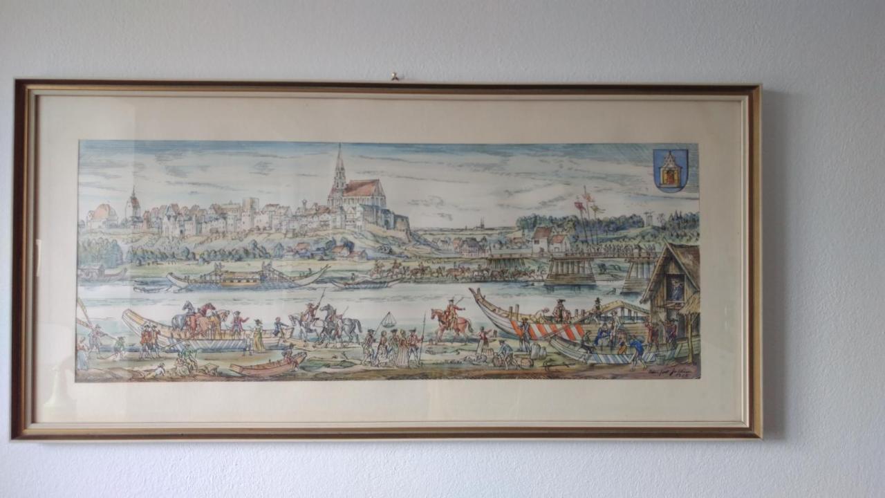 Neuottinger Stadtblick Экстерьер фото